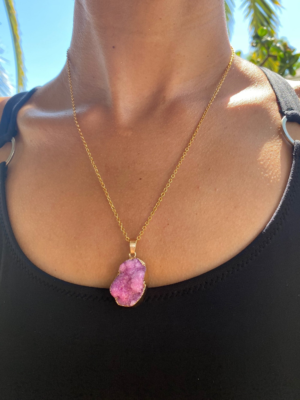 Tear Drop Pendant Necklace
